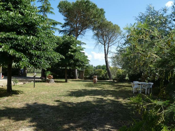 Casa Giuliana Apartment Chiusi Luaran gambar
